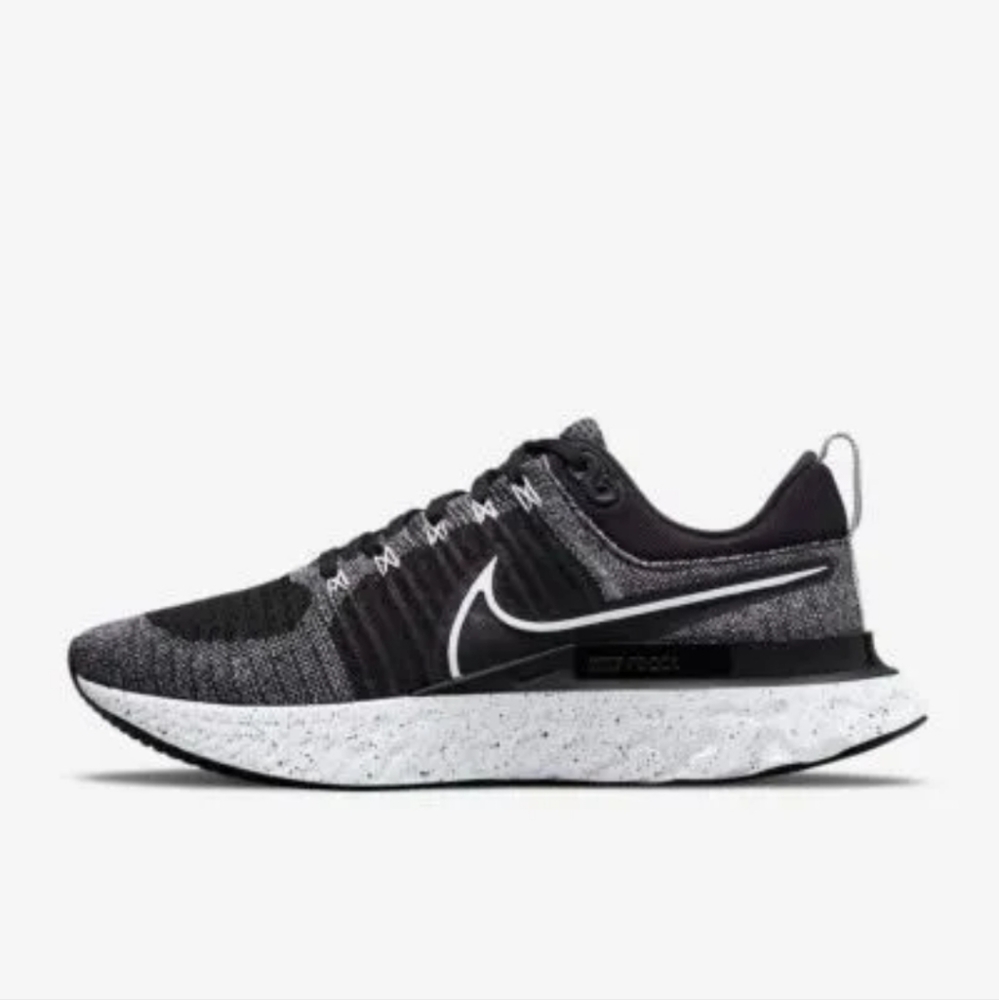 SOLD Nike Infinity React Flyknit Oreo Size 11